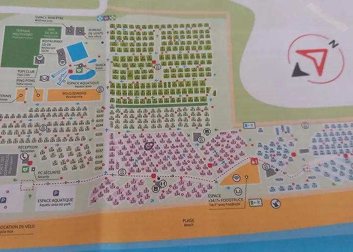 Mobil Le Castellas Bertrand /stehlin Kamp alanı *